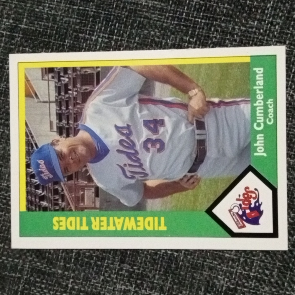 Trading Cards / Sports Cards